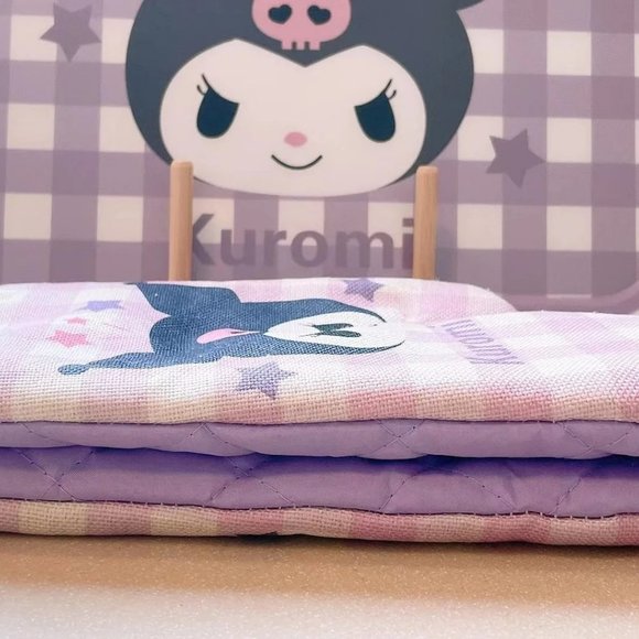 Hello Kitty & Kuromi Baking Gloves Retro Vintage Checkered Hearts 2 Gloves Pair - Picture 6 of 8